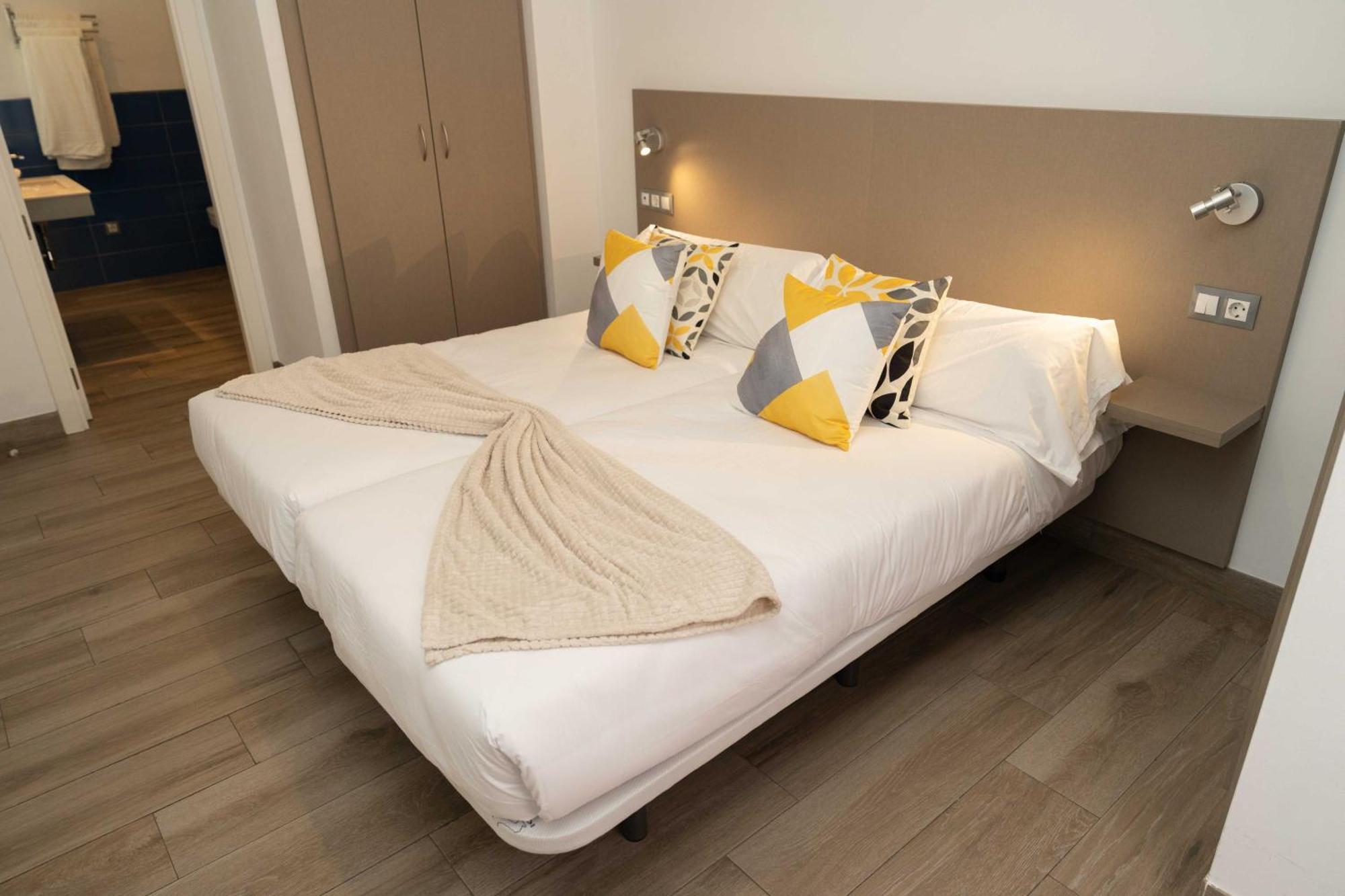 Apartamentos Campo Del Principe Granada Kültér fotó